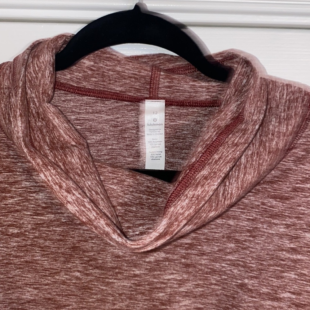 Lululemon - Picture 5 of 6